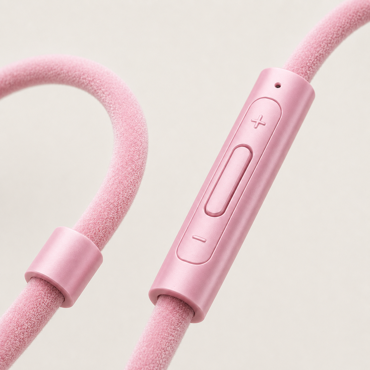 AUDR Velvet Wired Earbuds – Soft Braided Cable